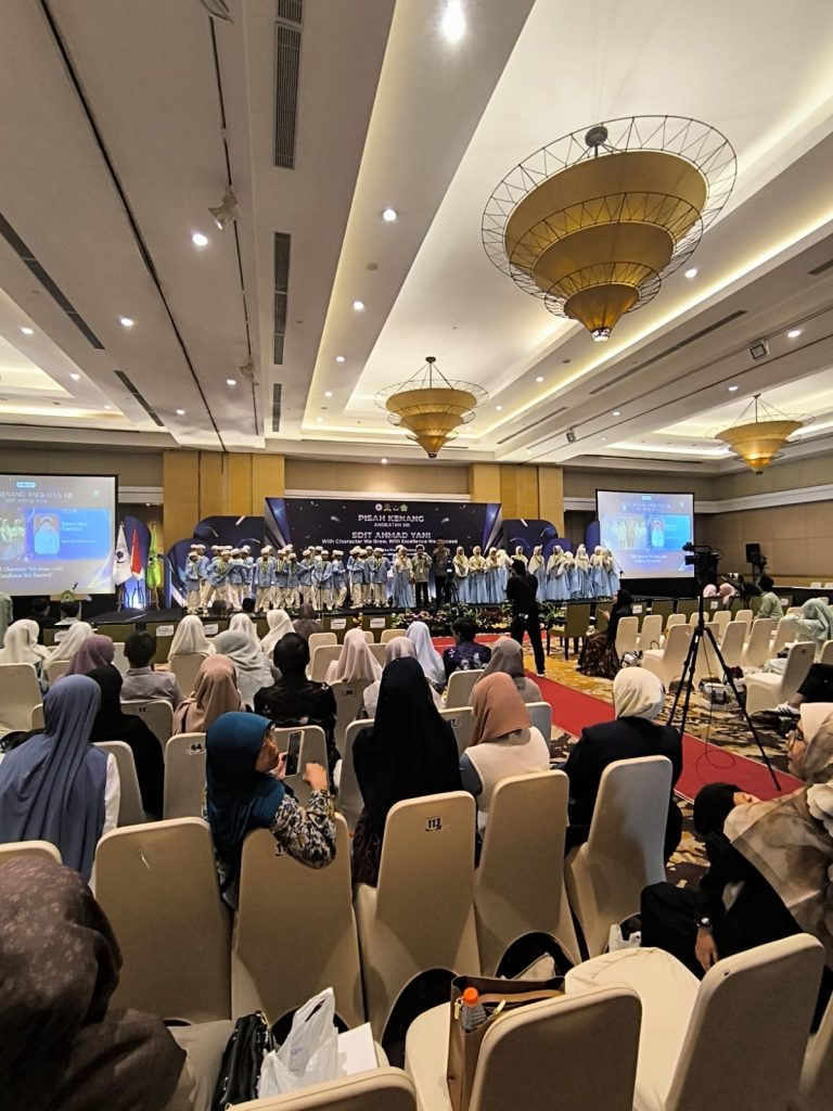 Kenangan Indah Wisuda Anakatan XIII SD IT: Momen Berharga di Hotel Santika Malang